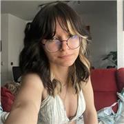 Soy una estudiante de grado superior de animación 3D, videojuegos y entornos interactivos que quiere enseñar a niños.